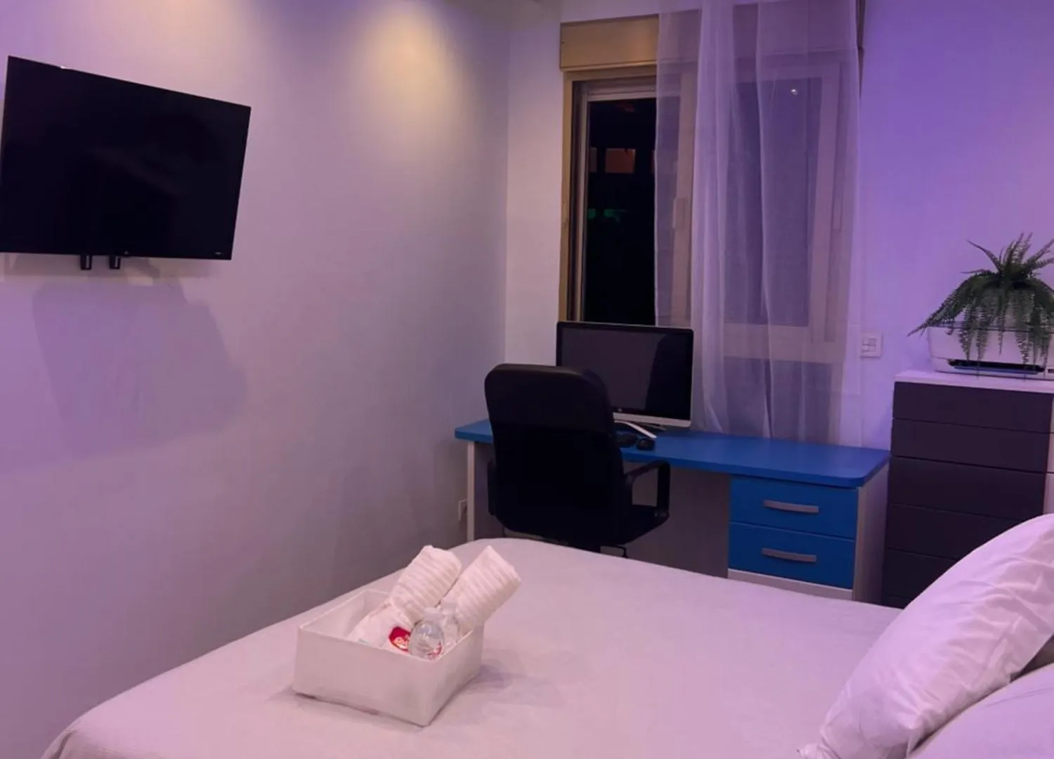 Homestay Habitation Centrica En Torremolinos Apartment